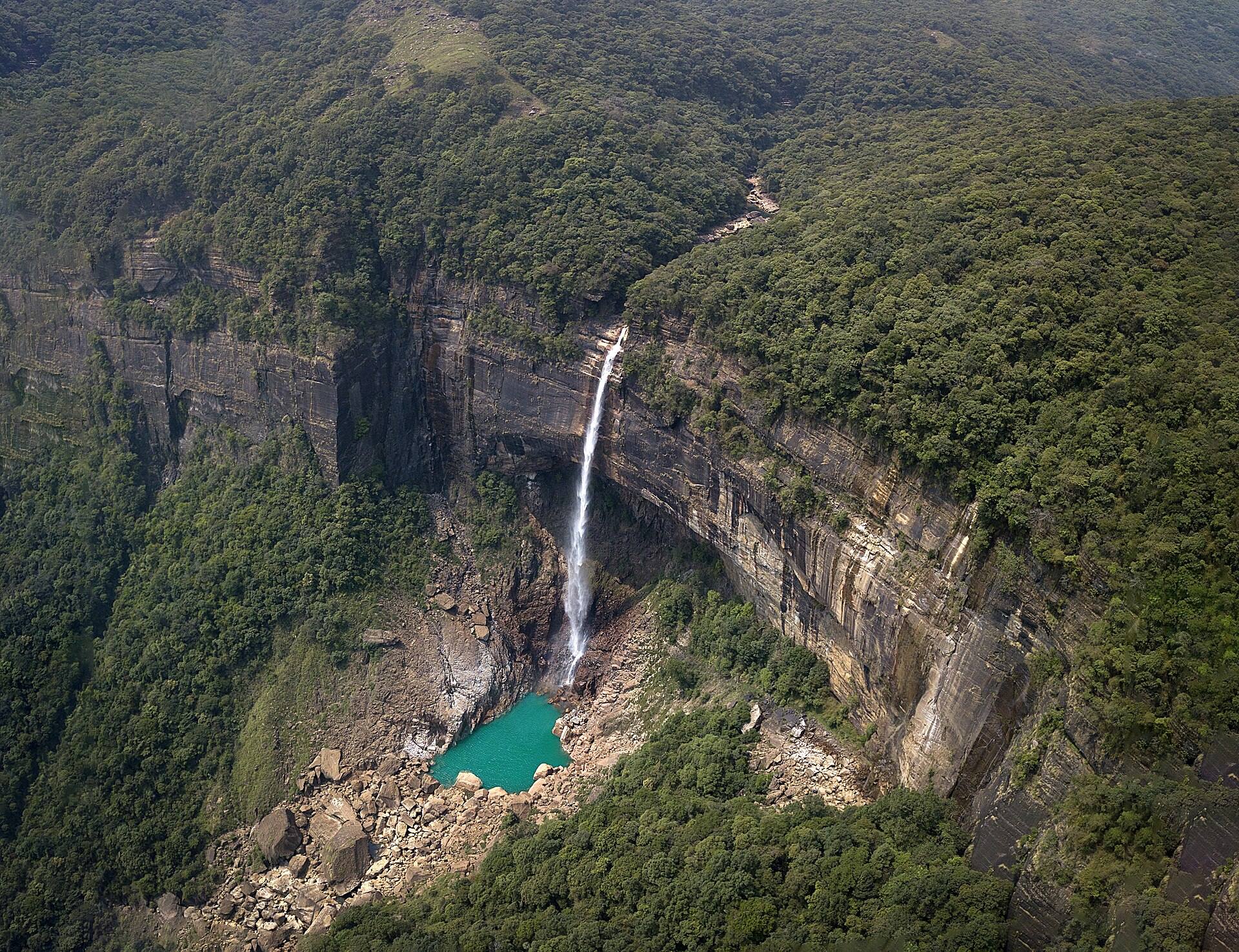 Nohkalikai Falls, Meghalaya